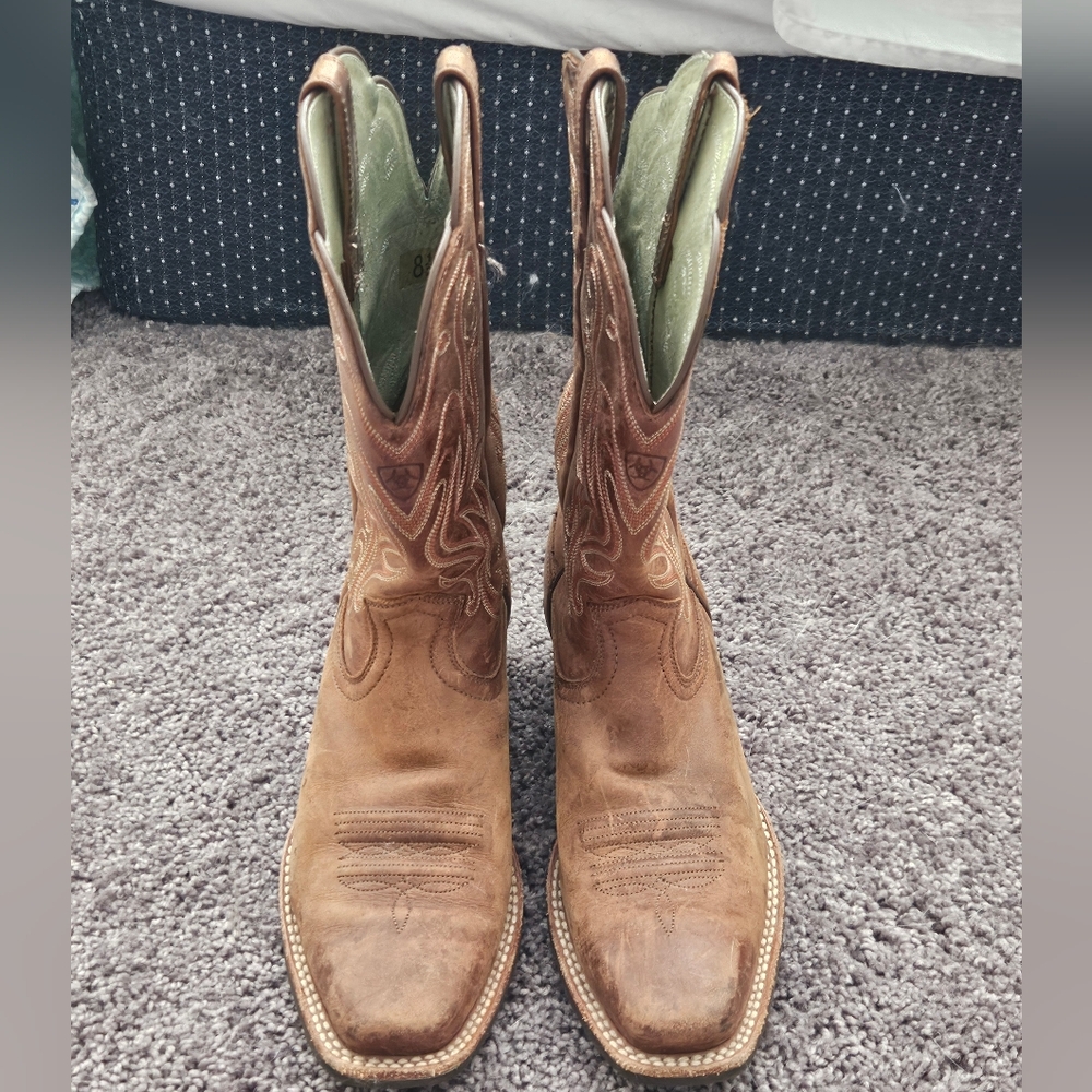 Ariat boots, women's 8.5B, brown